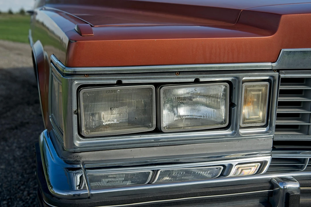 1977 Cadillac DeVille 5th Gen - Image 16 of 31