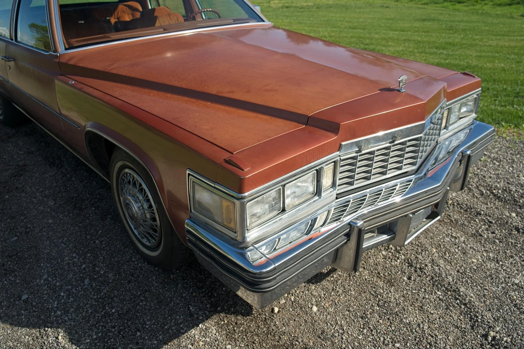 1977 Cadillac DeVille 5th Gen - Image 13 of 31