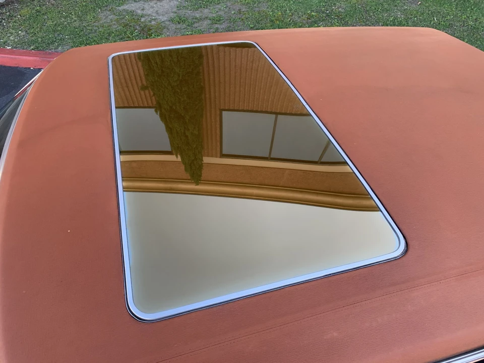 1977 Cadillac Seville - Image 24 of 31