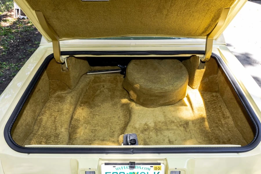 1977 Cadillac Seville - Image 24 of 25