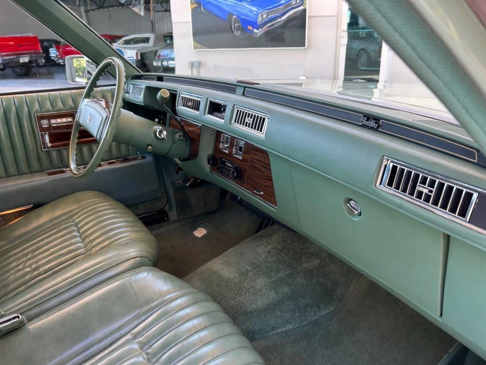 1977 Cadillac Seville - Image 28 of 31