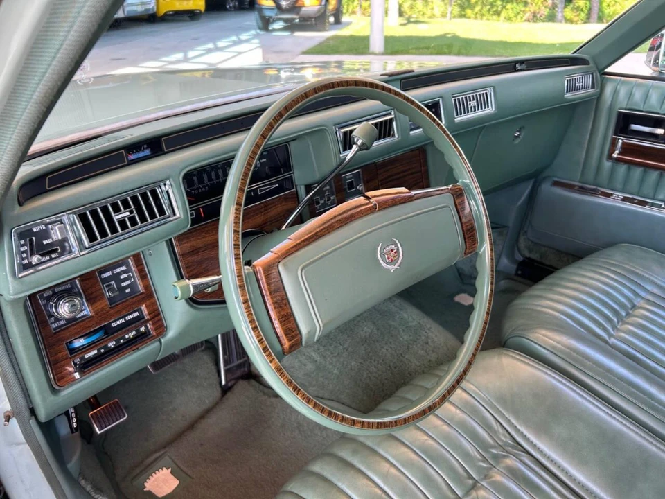 1977 Cadillac Seville - Image 20 of 31