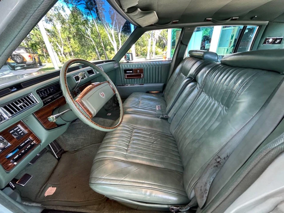 1977 Cadillac Seville - Image 21 of 31