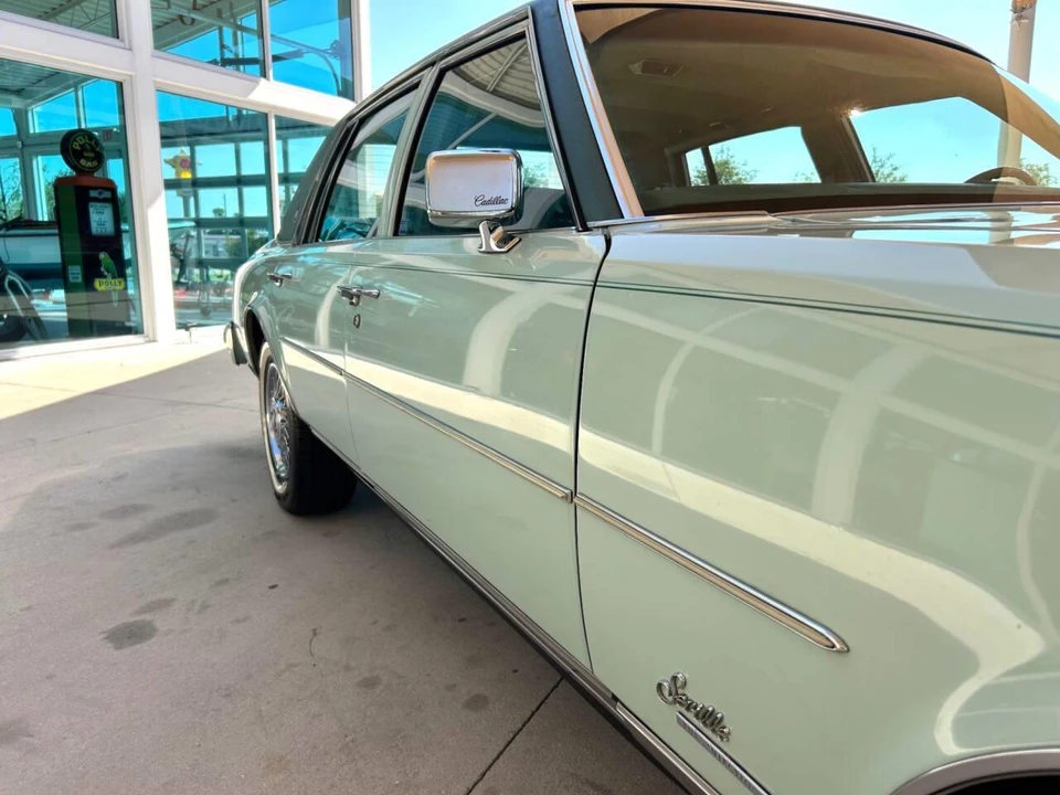 1977 Cadillac Seville - Image 15 of 31