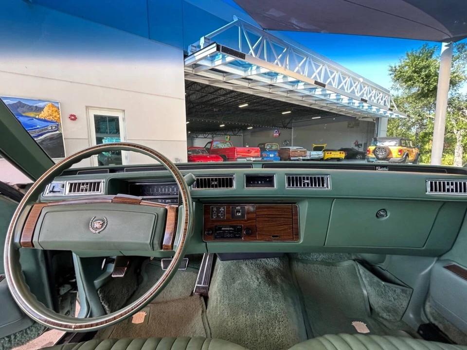 1977 Cadillac Seville - Image 24 of 31