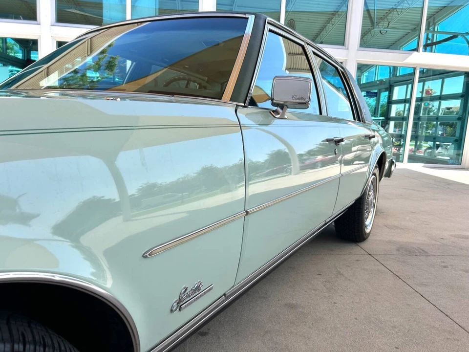 1977 Cadillac Seville - Image 11 of 21