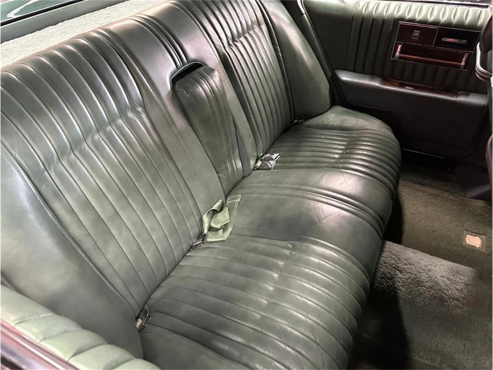 1977 Cadillac Seville - Image 24 of 31