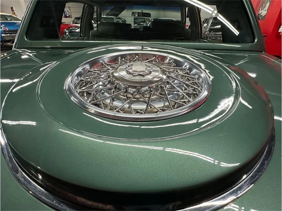 1977 Cadillac Seville - Image 16 of 31