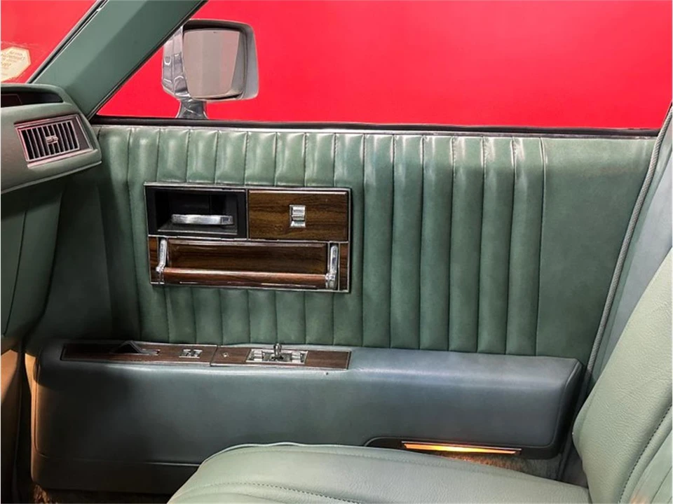 1977 Cadillac Seville - Image 30 of 31