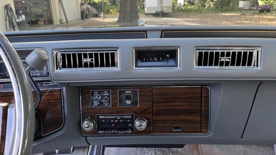 1977 Cadillac Seville - Image 5 of 14