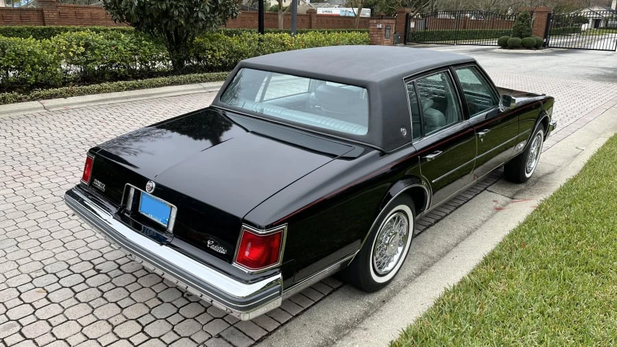 1977 Cadillac Seville - Image 13 of 14