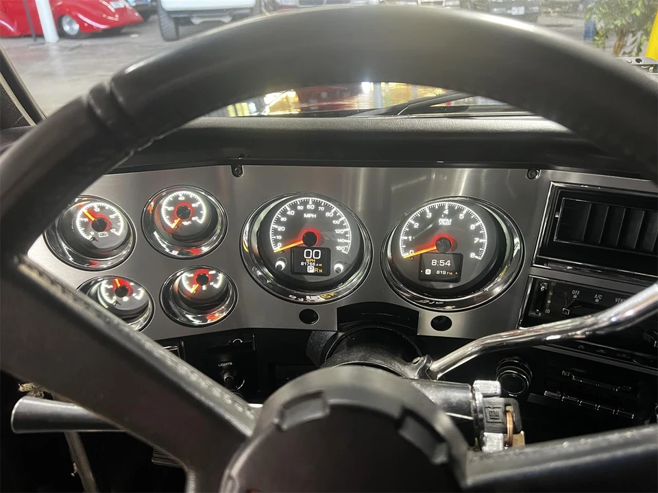 1977 Chevrolet K5 Blazer 2nd Gen - Image 9 of 15