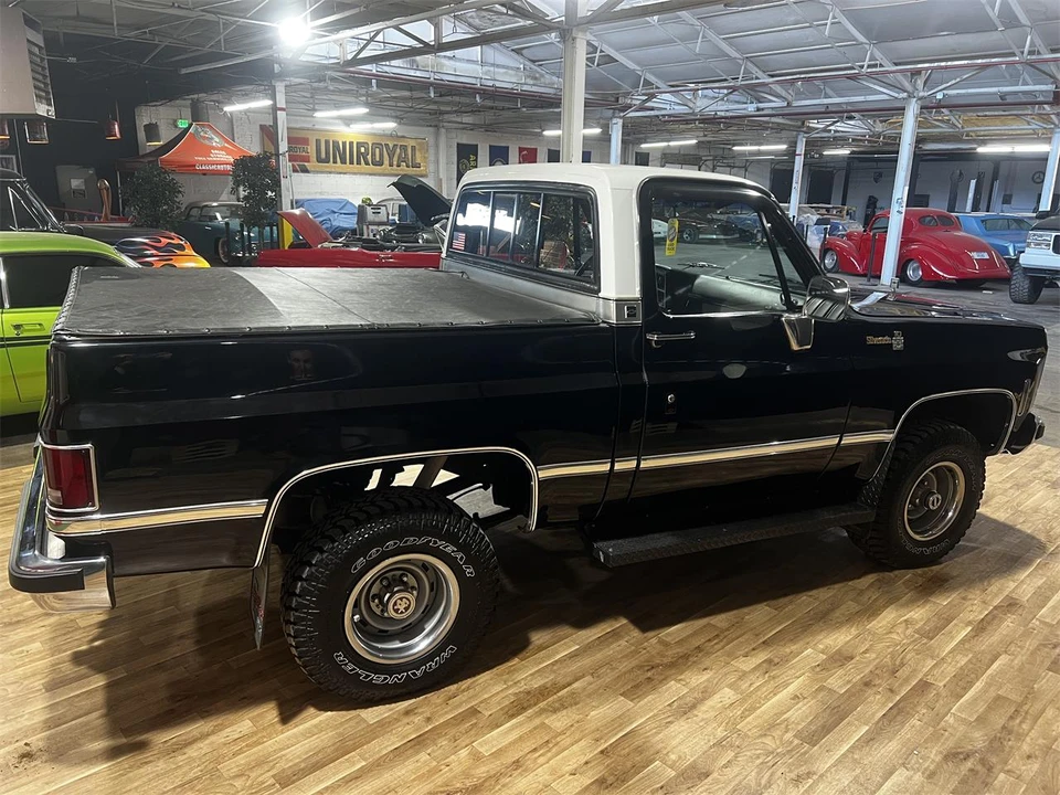 1977 Chevrolet K5 Blazer 2nd Gen - Image 4 of 15