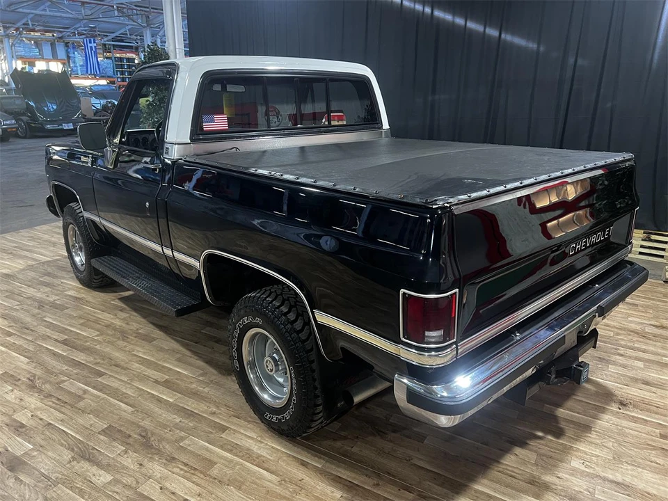 1977 Chevrolet K5 Blazer 2nd Gen - Image 6 of 15