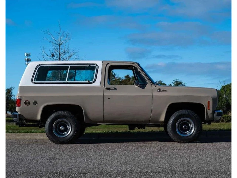 1977 Chevrolet K5 Blazer 2nd Gen - Image 2 of 7