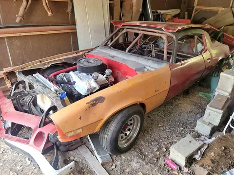 1977 Chevrolet Camaro Coupe 2D