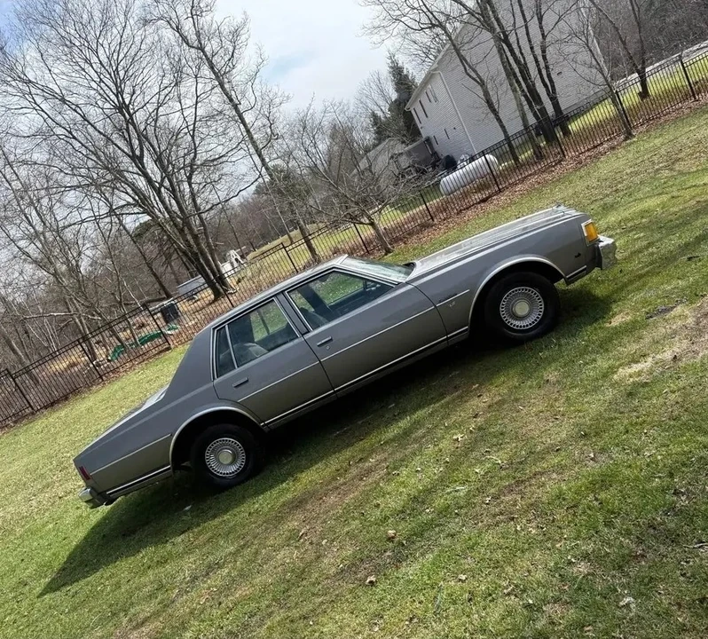 1977 Chevrolet Caprice - Image 7 of 16