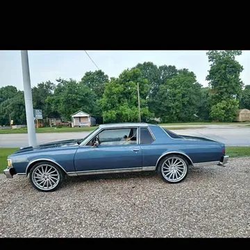 1977 Chevrolet Caprice Classic Sedan 4D