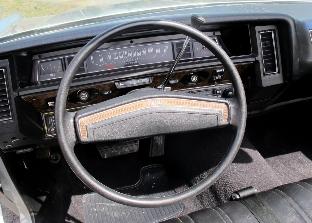 1977 Chevrolet Caprice - Image 11 of 31