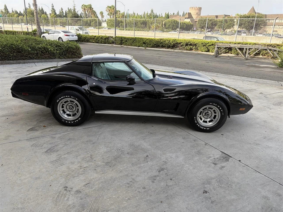 1977 Chevrolet Corvette C3 - Image 16 of 31
