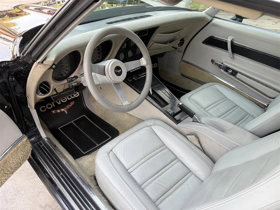 1977 Chevrolet Corvette C3 - Image 22 of 31