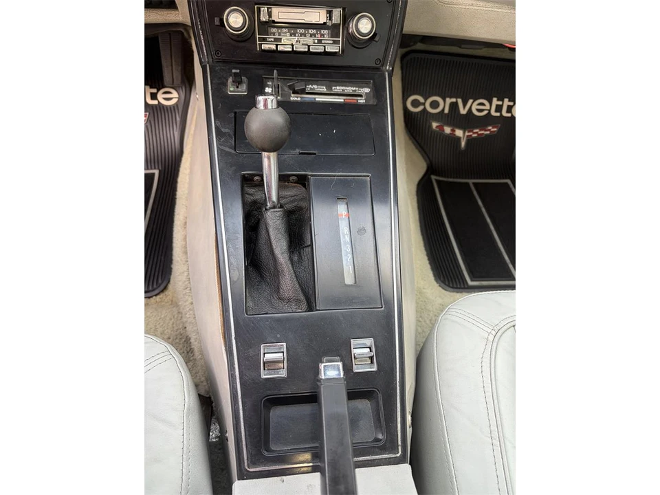 1977 Chevrolet Corvette C3 - Image 26 of 31