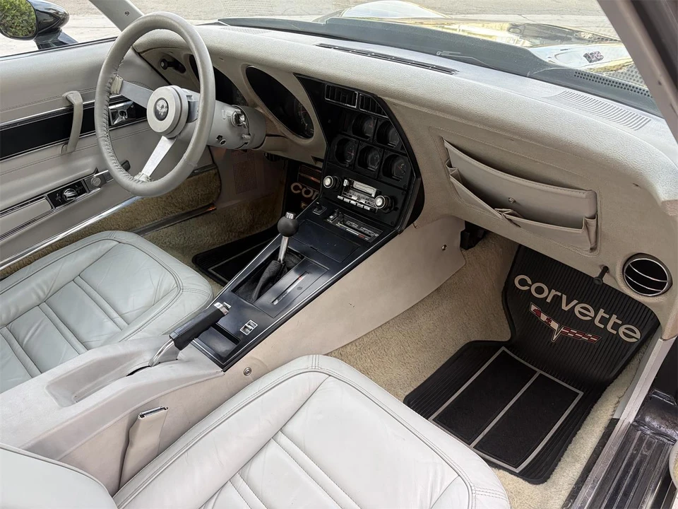 1977 Chevrolet Corvette C3 - Image 29 of 31