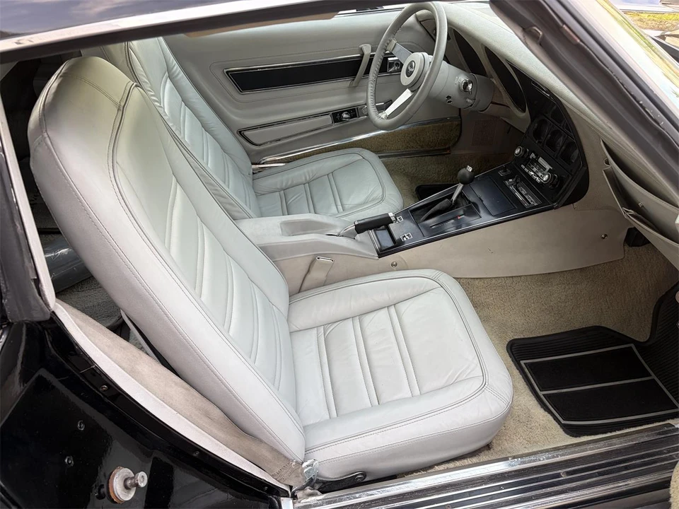 1977 Chevrolet Corvette C3 - Image 30 of 31