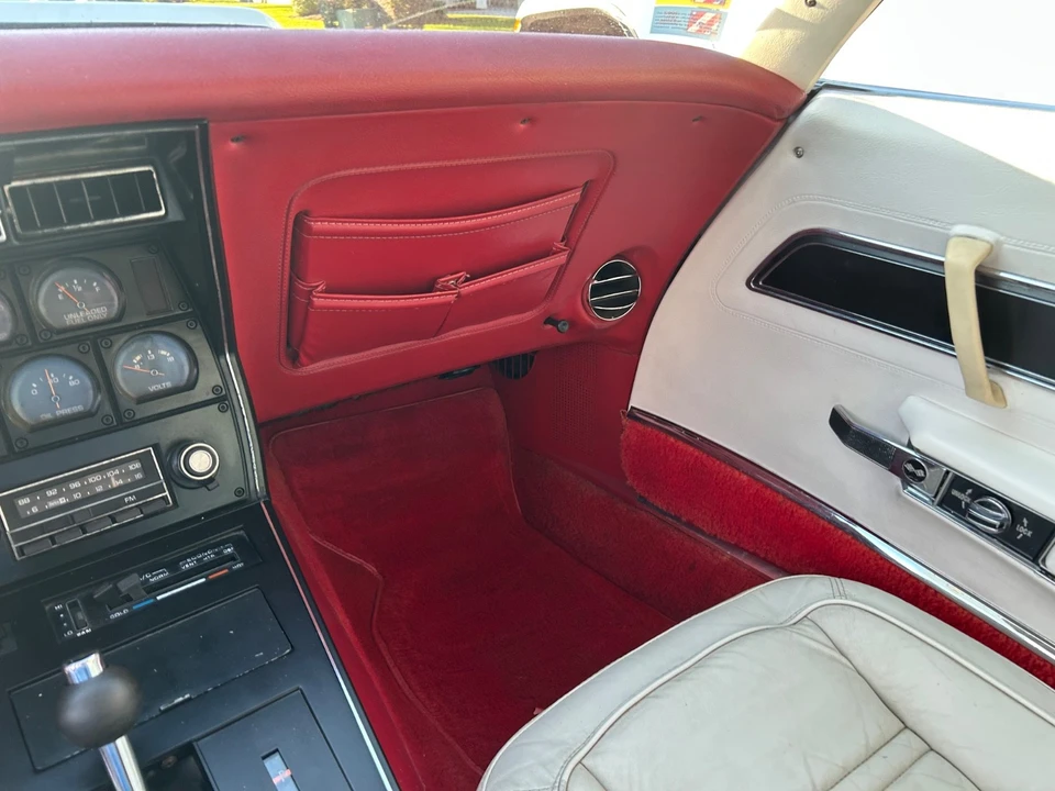 1977 Chevrolet Corvette C3 - Image 16 of 21
