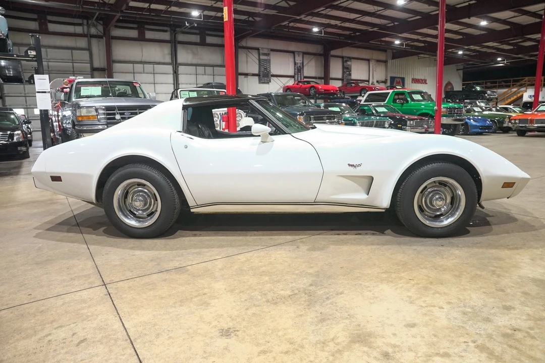 1977 Chevrolet Corvette C3 - Image 10 of 31