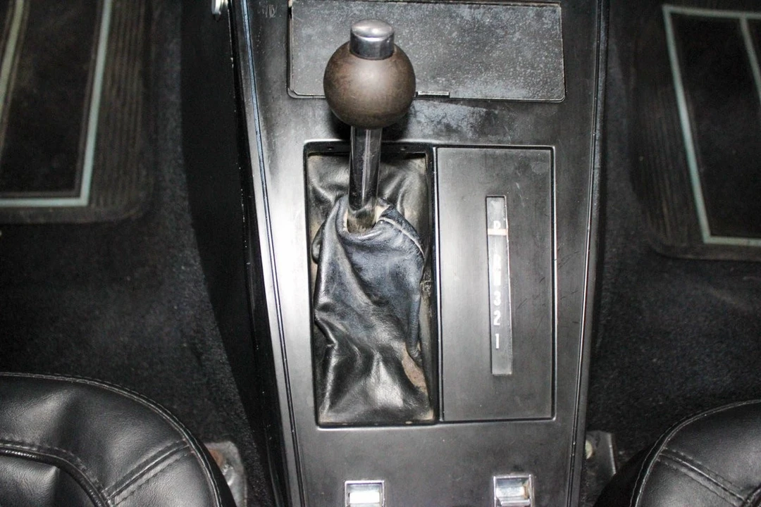 1977 Chevrolet Corvette C3 - Image 14 of 21