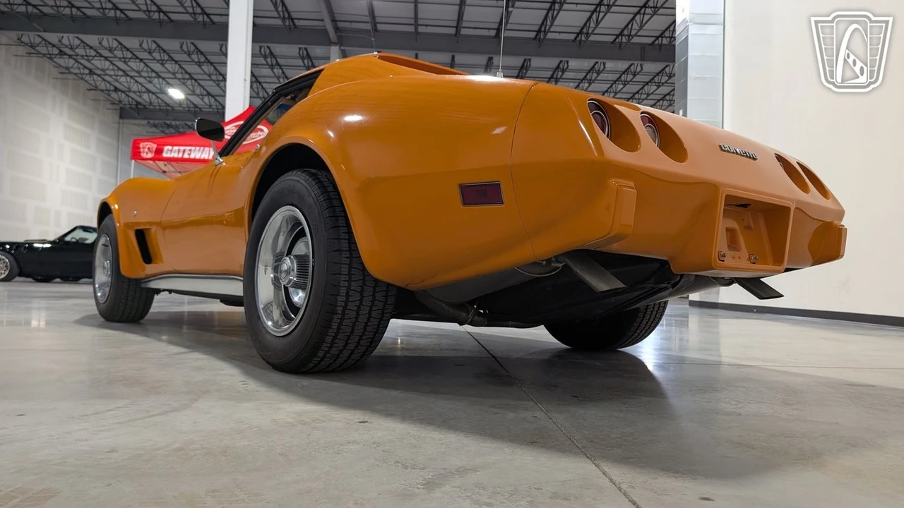 1977 Chevrolet Corvette C3 - Image 10 of 12