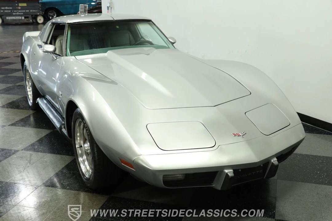 1977 Chevrolet Corvette C3 - Image 14 of 21