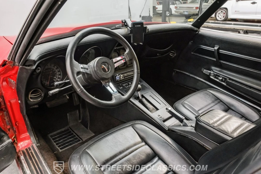 1977 Chevrolet Corvette C3 - Image 4 of 12