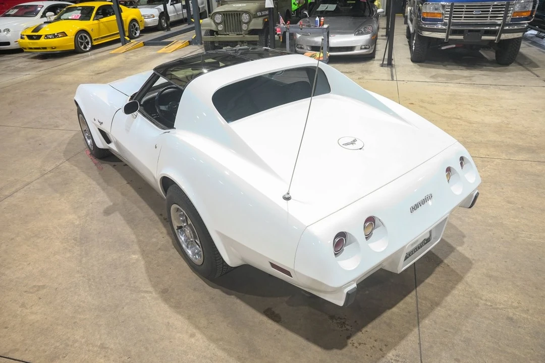 1977 Chevrolet Corvette C3 - Image 15 of 31