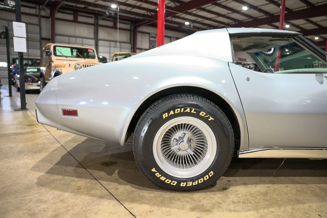 1977 Chevrolet Corvette C3 - Image 9 of 12