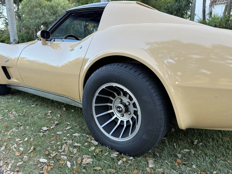 1977 Chevrolet Corvette C3 - Image 12 of 21