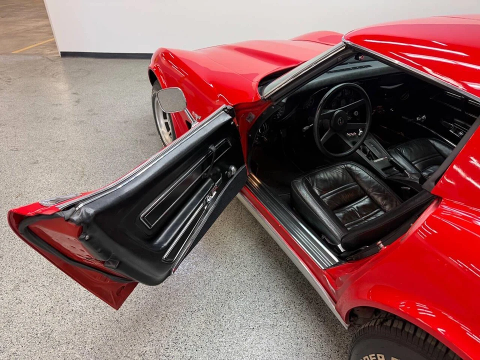 1977 Chevrolet Corvette C3 - Image 11 of 31