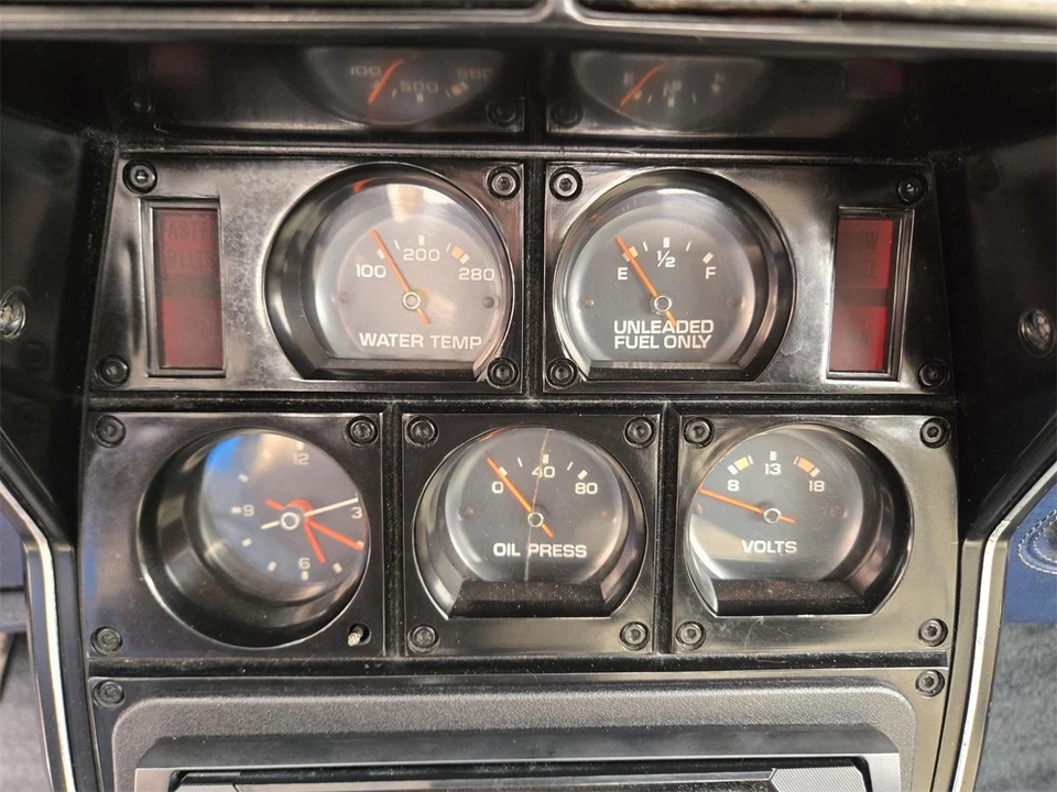 1977 Chevrolet Corvette C3 - Image 21 of 31