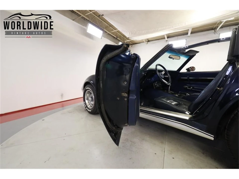 1977 Chevrolet Corvette C3 - Image 25 of 31