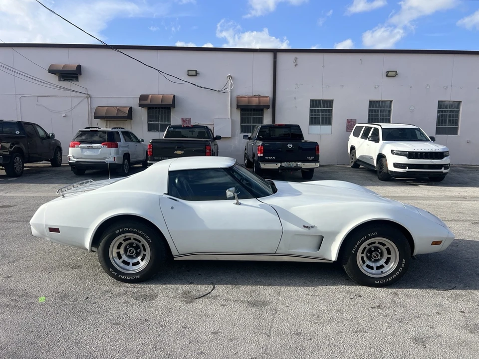 1977 Chevrolet Corvette C3 - Image 12 of 30