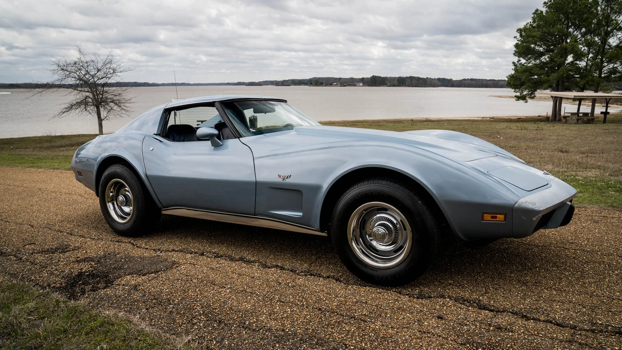 1977 Chevrolet Corvette C3 - Image 14 of 31