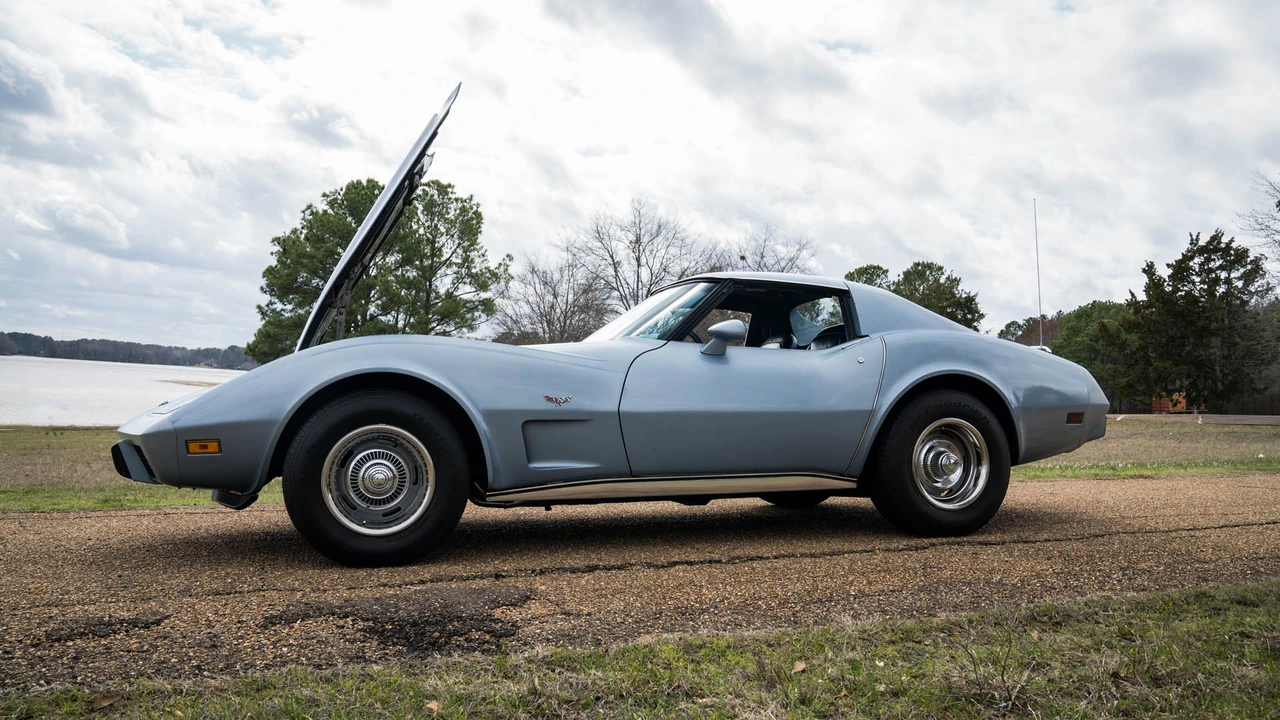 1977 Chevrolet Corvette C3 - Image 24 of 31