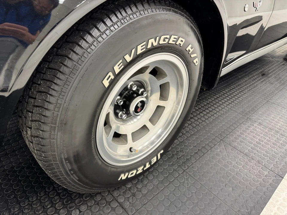 1977 Chevrolet Corvette C3 - Image 11 of 12