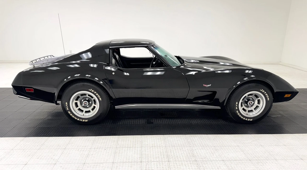 1977 Chevrolet Corvette C3 - Image 6 of 12
