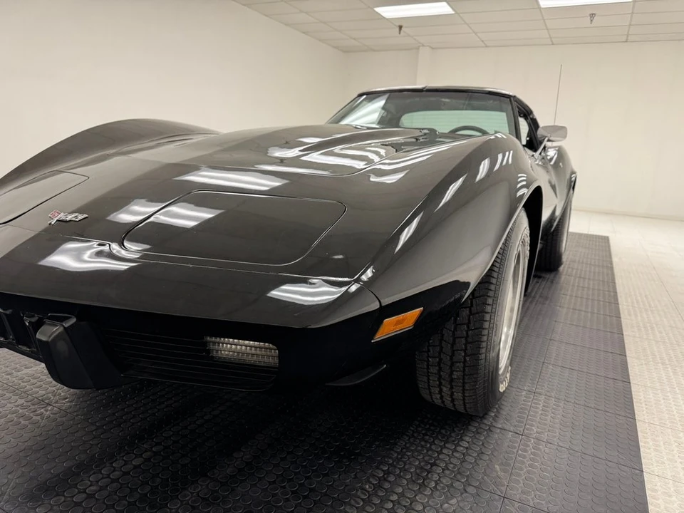 1977 Chevrolet Corvette C3 - Image 10 of 12