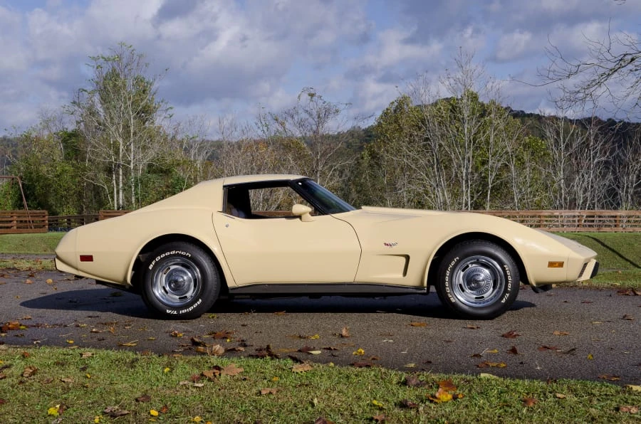 1977 Chevrolet Corvette C3 - Image 2 of 8