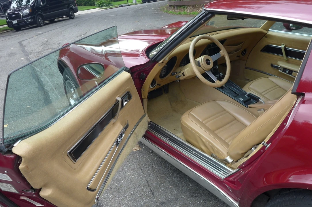 1977 Chevrolet Corvette C3 - Image 15 of 31