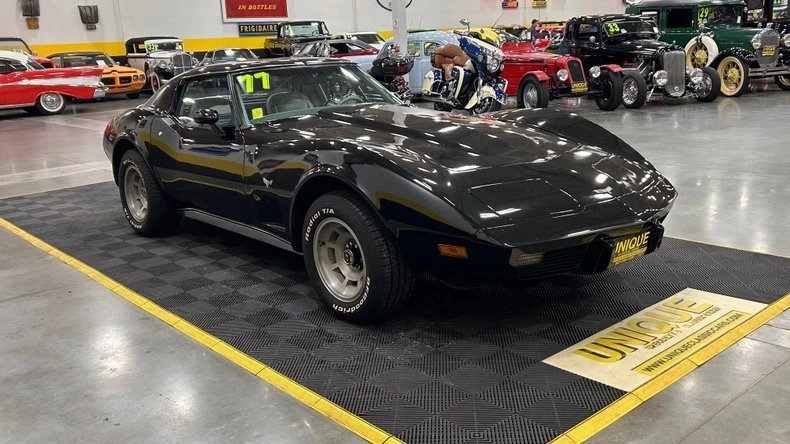 1977 Chevrolet Corvette C3 - Image 2 of 10