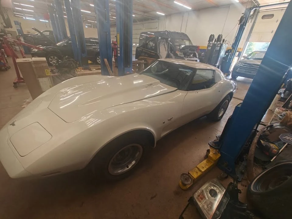 1977 Chevrolet Corvette C3 - Image 2 of 6